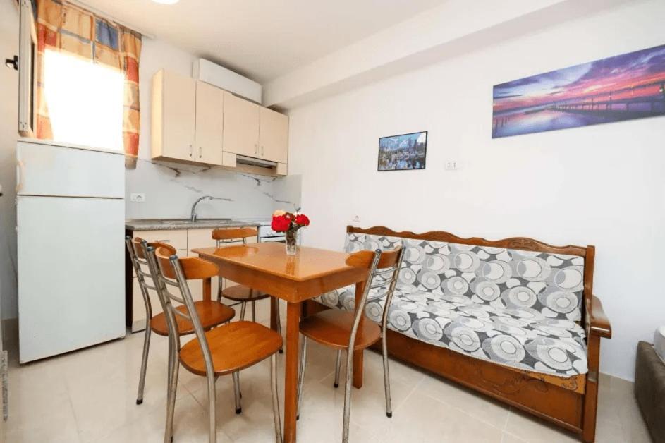 Vila Agolli Vlore Exterior photo